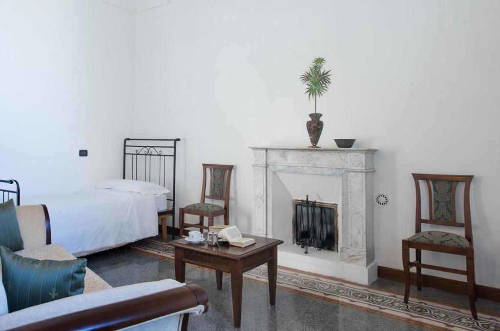 ミネルヴィーノ・ディ・レッチェ Palazzo Scarciglia - Dimora D'Epoca Bed & Breakfast 部屋 写真
