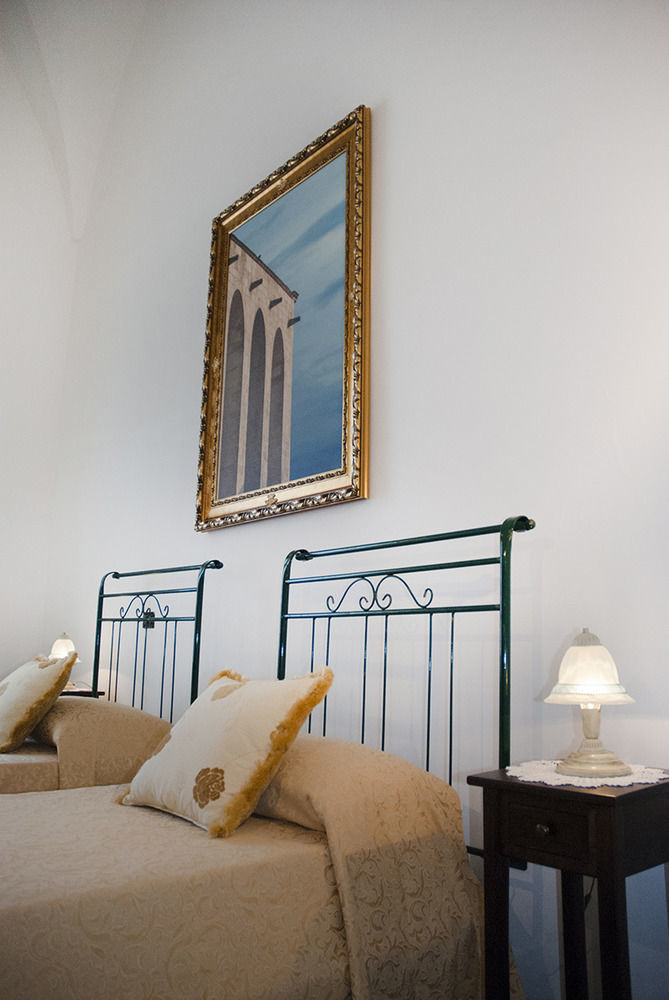 ミネルヴィーノ・ディ・レッチェ Palazzo Scarciglia - Dimora D'Epoca Bed & Breakfast エクステリア 写真