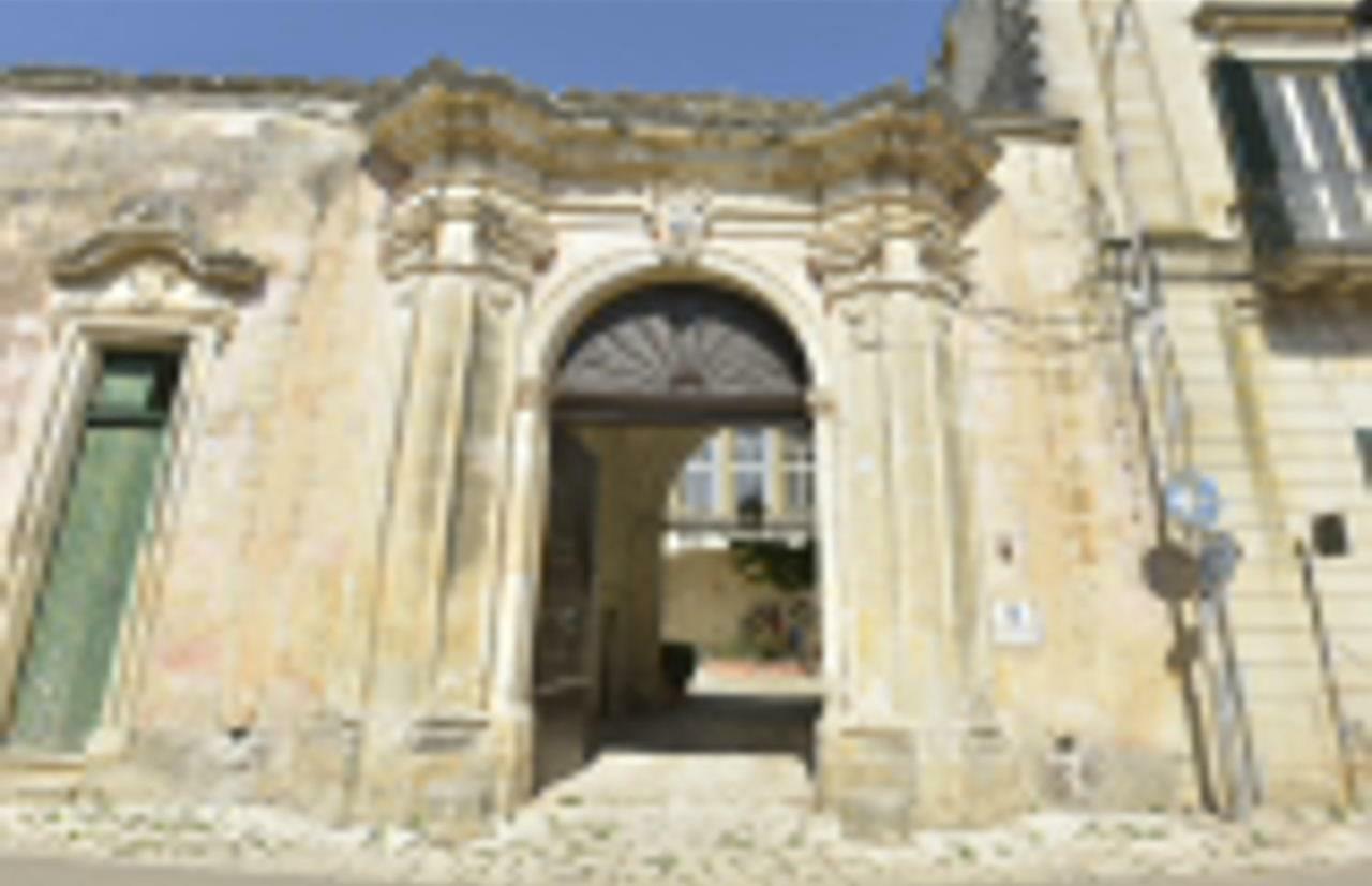 ミネルヴィーノ・ディ・レッチェ Palazzo Scarciglia - Dimora D'Epoca Bed & Breakfast エクステリア 写真